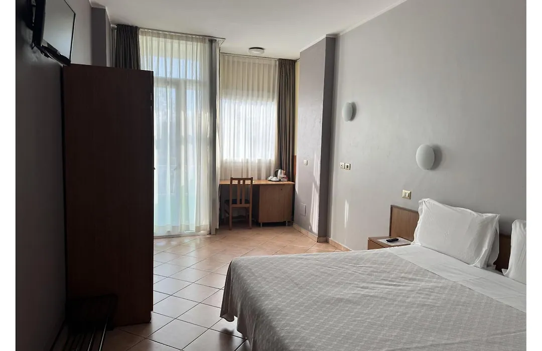 Miramonti Simple Stay-1