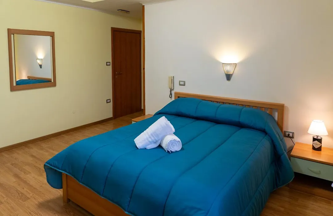 Avernum Relais Hotel e Ristorante-1