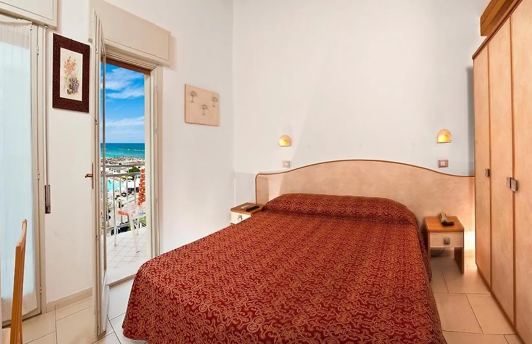 Hotel Saint Tropez Spa & Restaurant-1