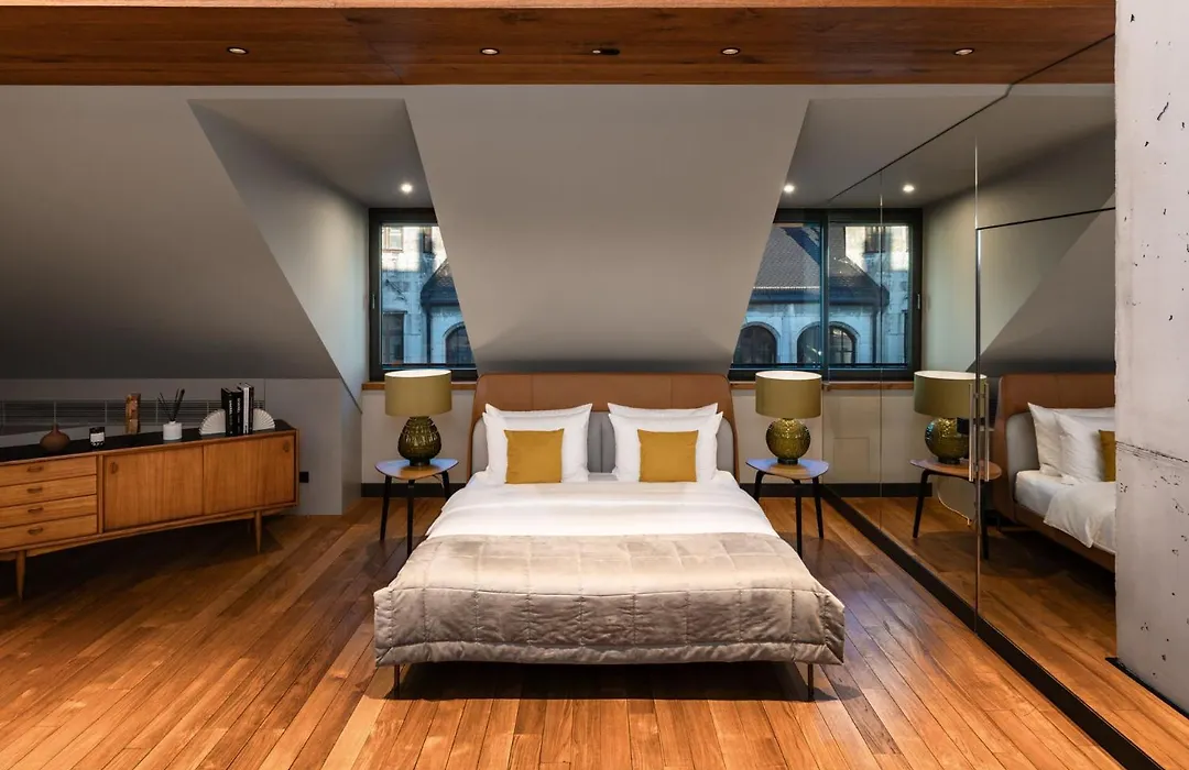 Do & Co Hotel Muenchen-1