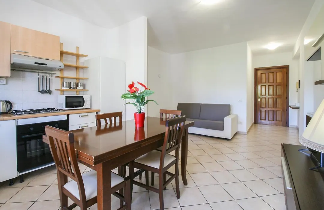 Residence Speedy Lovely Suites - 9 Appartamenti Fino a 52 Ospiti - Fiumicino Airport-1