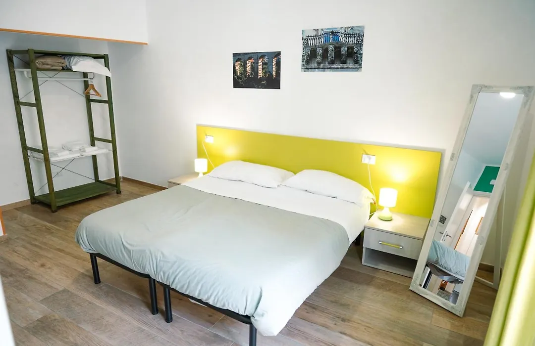 Alex Rooms-1