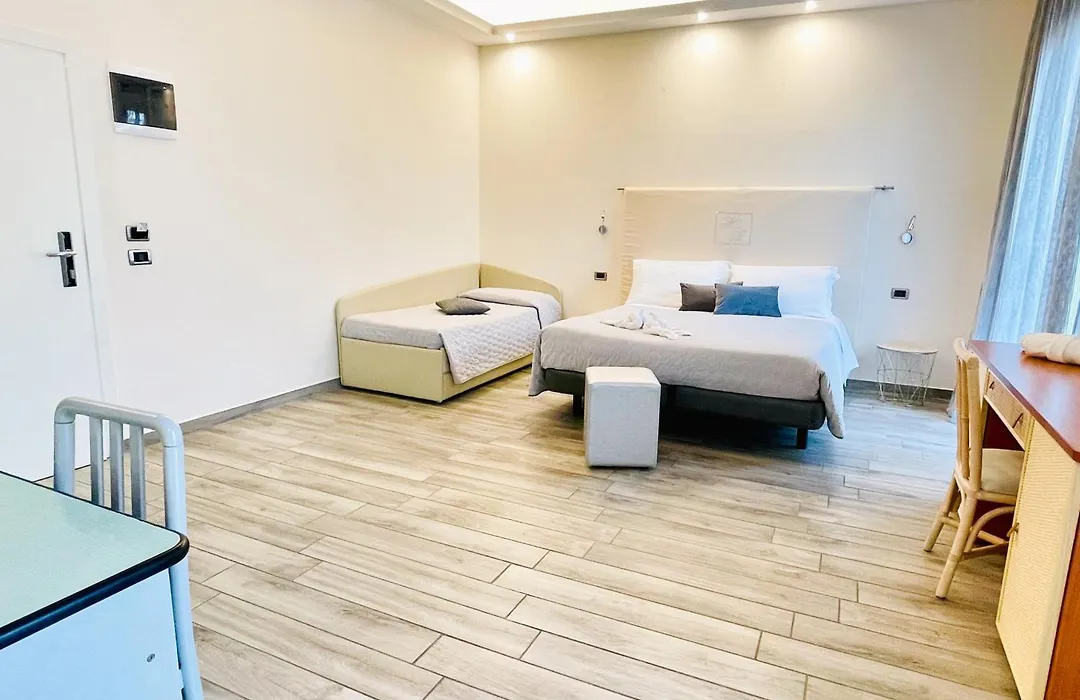 Hotel Tirsus-1