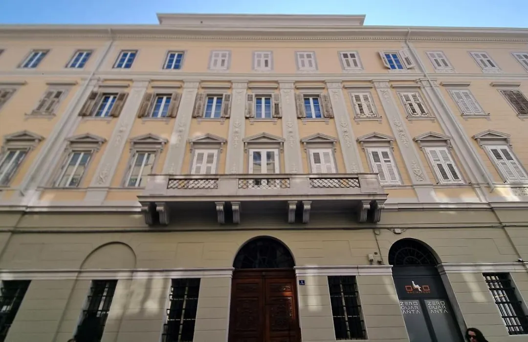 Le Vele Rooms - Trieste Reception-1