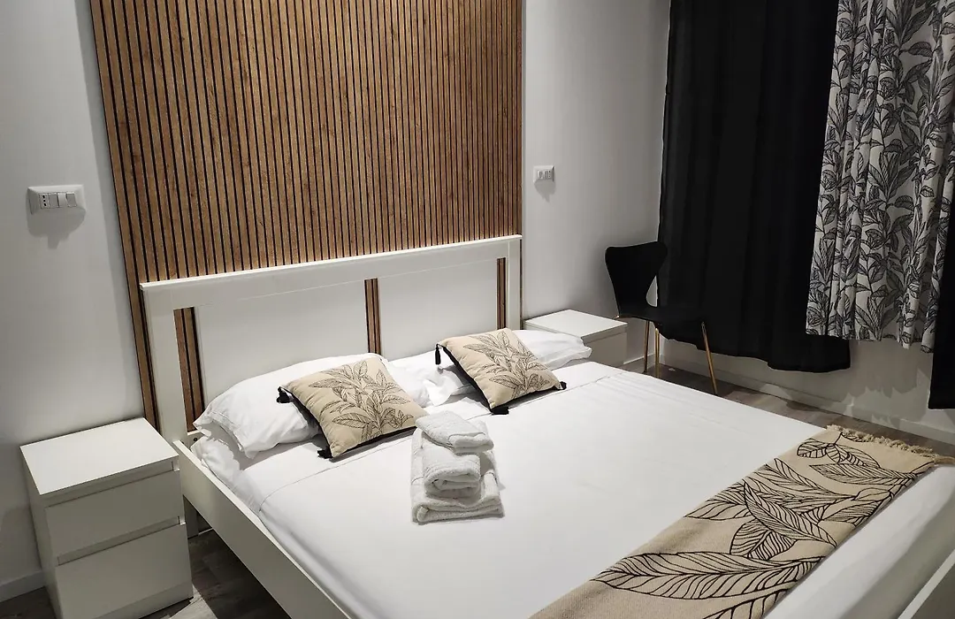 Orange Boutique Rooms-1