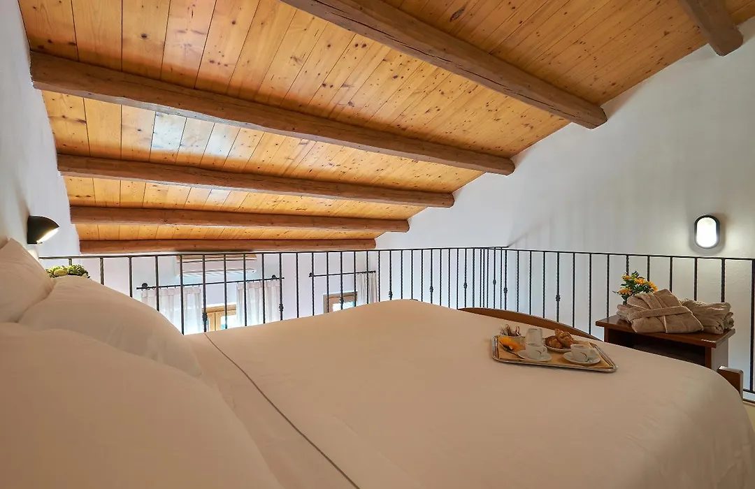 Casanova - Panoramic Rooms And Suites-1