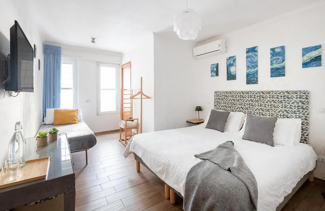 Retro Guest House-1