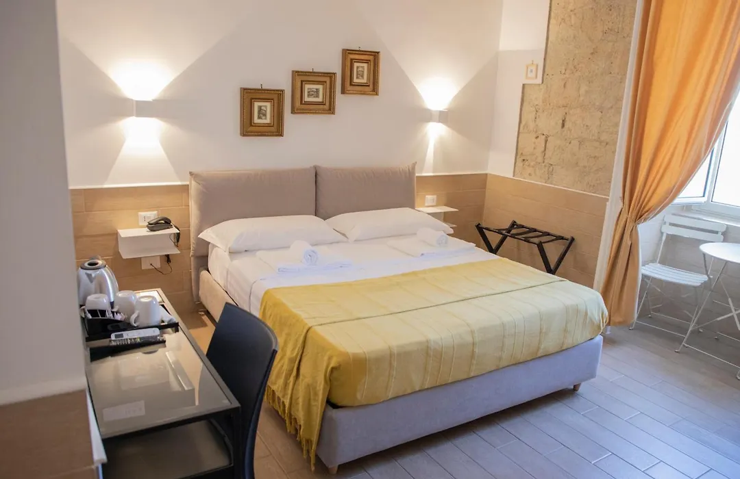 H22 Hotel-1
