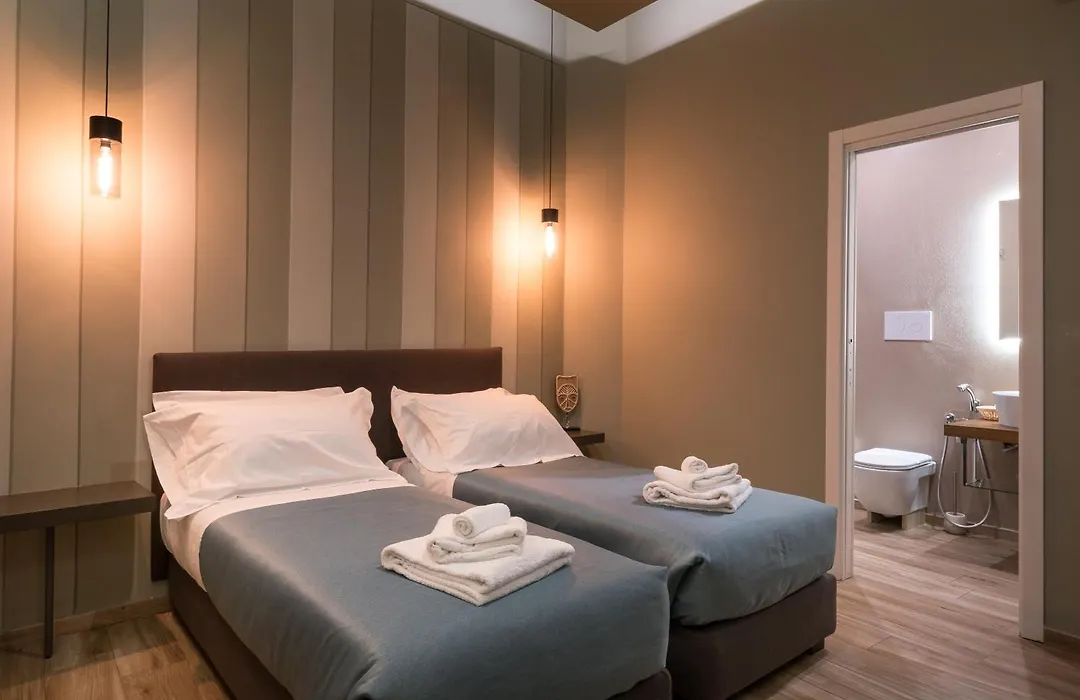 Gogo' Petit Hotel-1