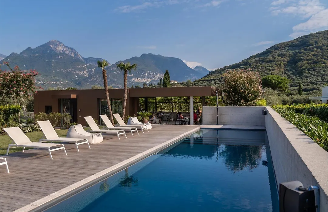 Oleeva Garda Living - Adults Only-1