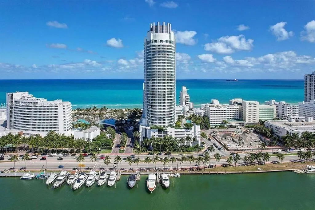 Fontainebleau Miami Beach Junior Suite-1