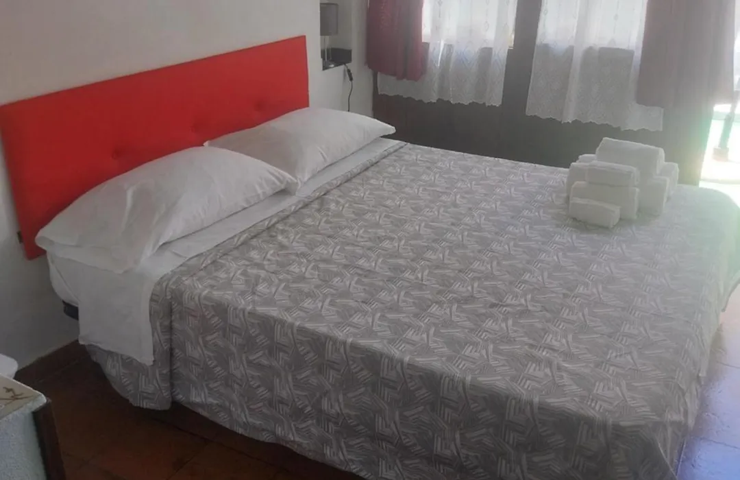 Le Rocce Holiday Rooms-1