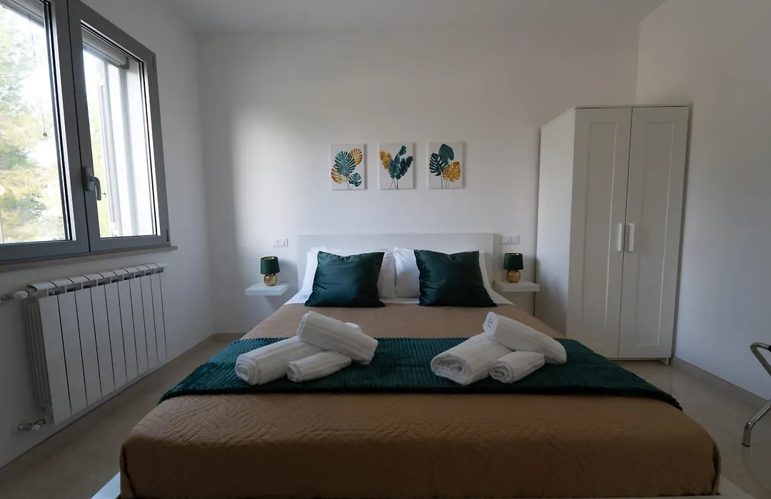 Smilax - Hydruntum Holiday Rooms-1