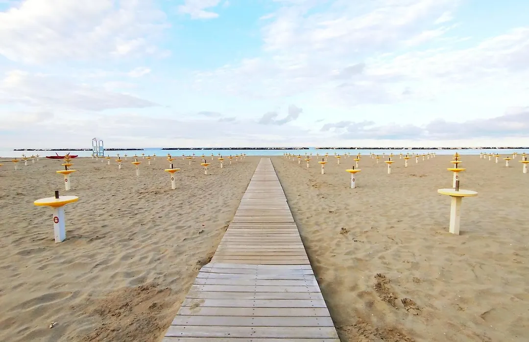 Azzurro Beach Hotel Igea Marina-1