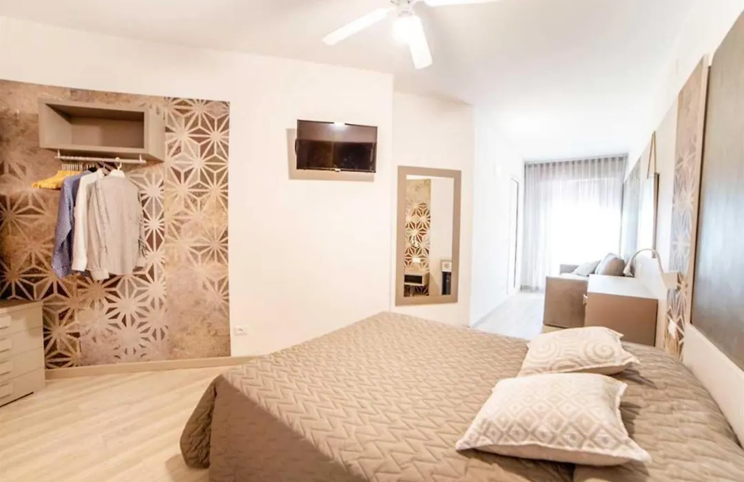 Hotel All'Orologio-1