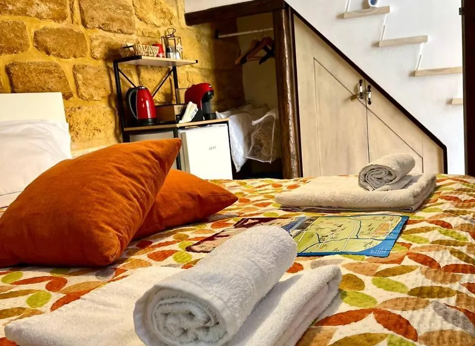 Home Via Neve-Historical Centre-1