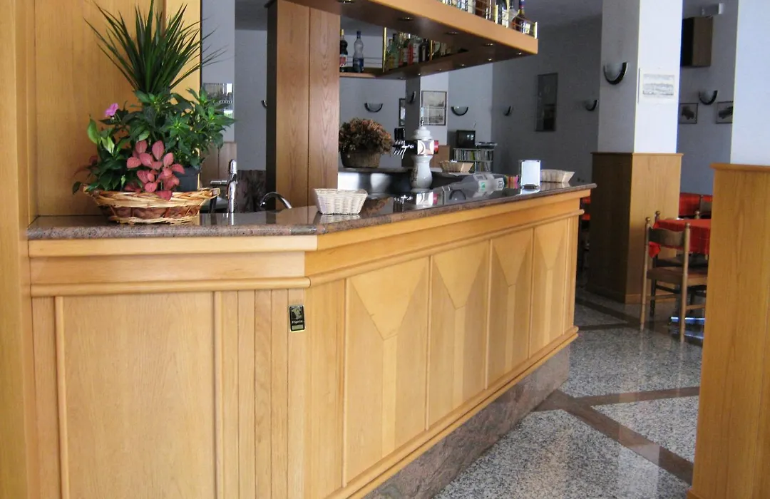 Hotel Excelsior-1