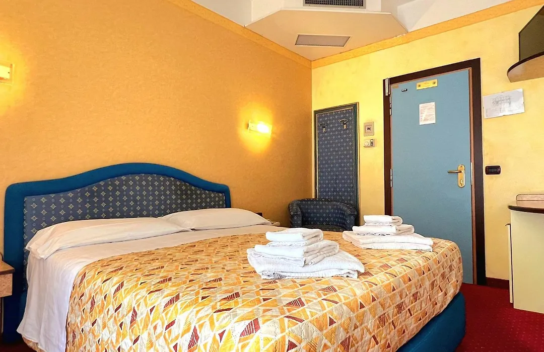 Hotel Soleblu-1