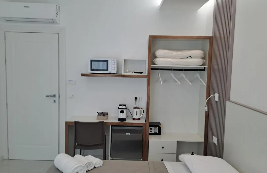 Diamond Rooms Tropea-1