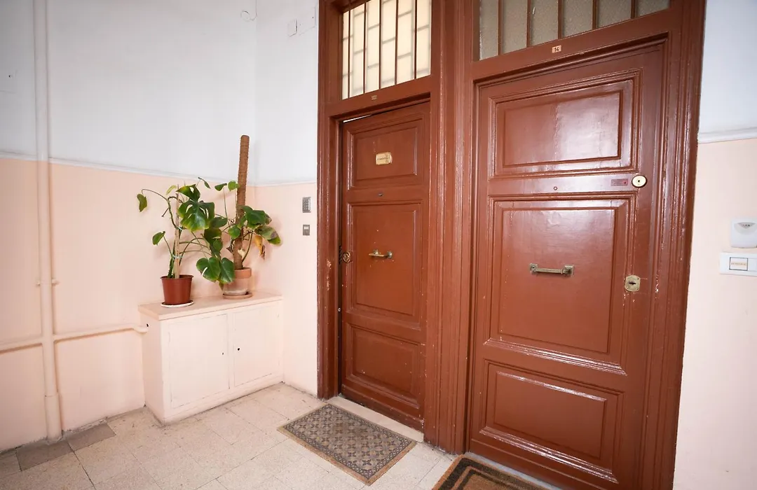 101 Flats Candia'S Suites-1