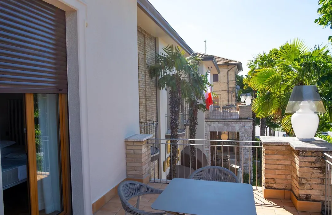 Hotel Moderno-1