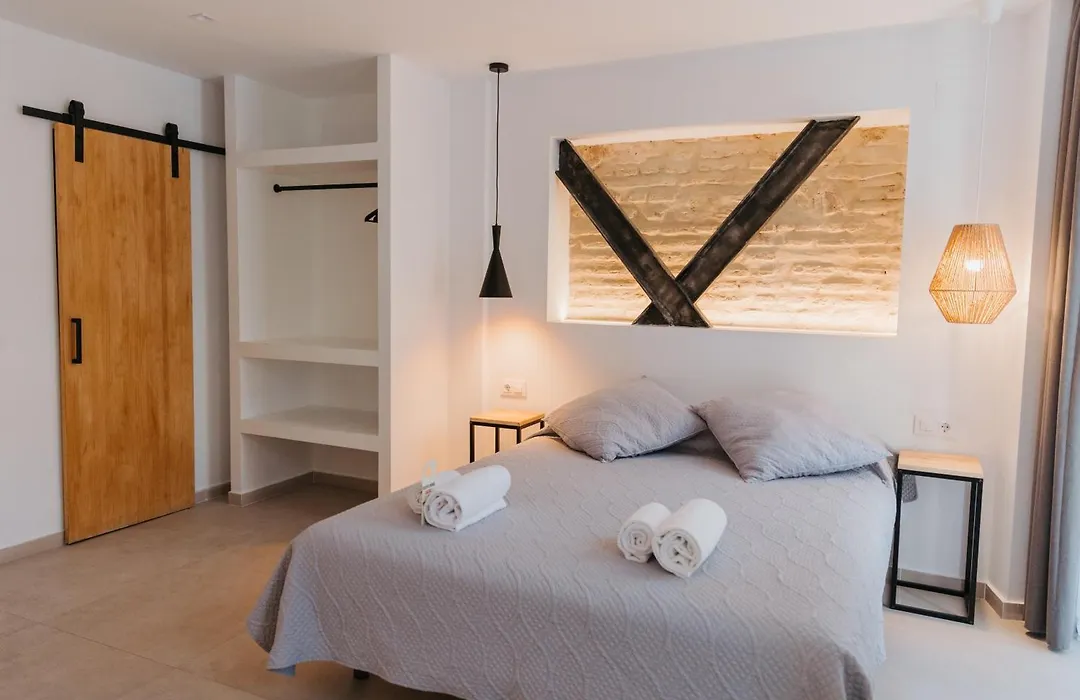 Hulot B&B Valencia-1