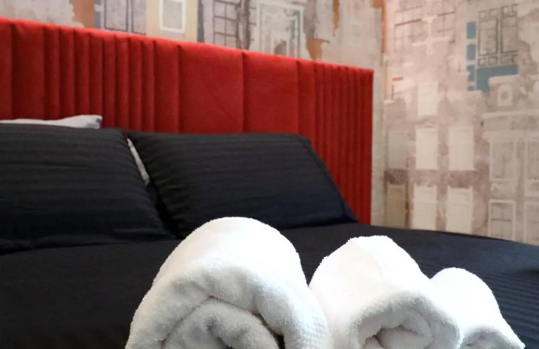 Tre Monumenti Luxury Suites-1