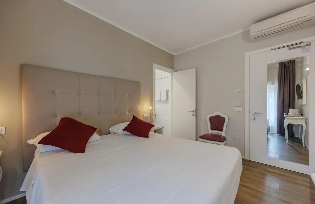 Hotel Degli Oleandri-1