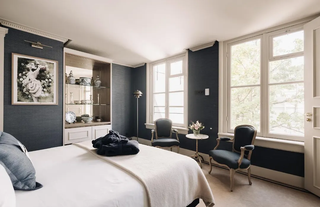 Hotel 717-1