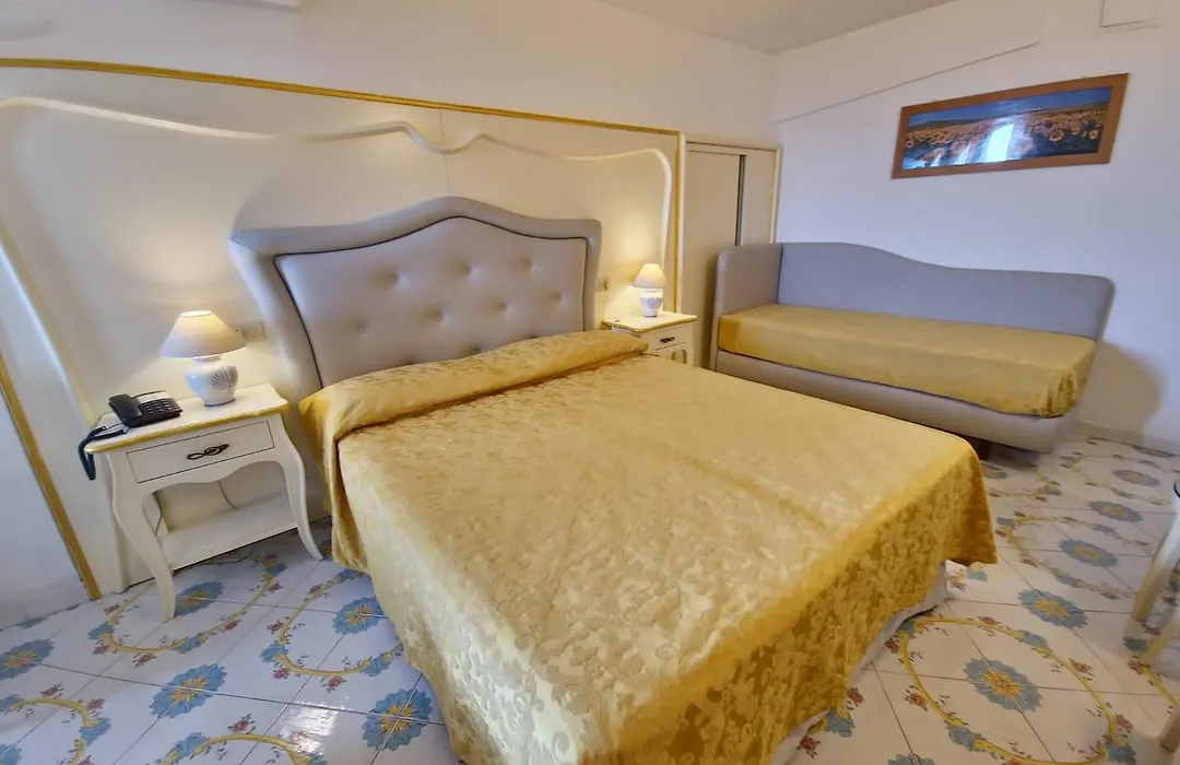 Hotel La Perla-1