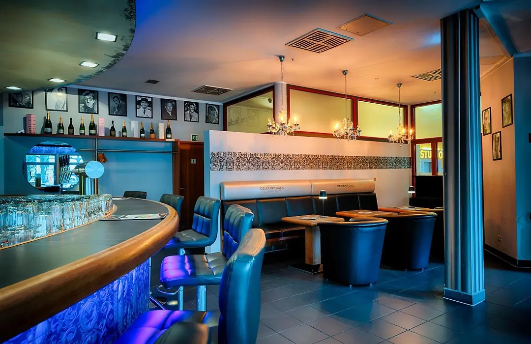 Enjoy Hotel Am Studio-1