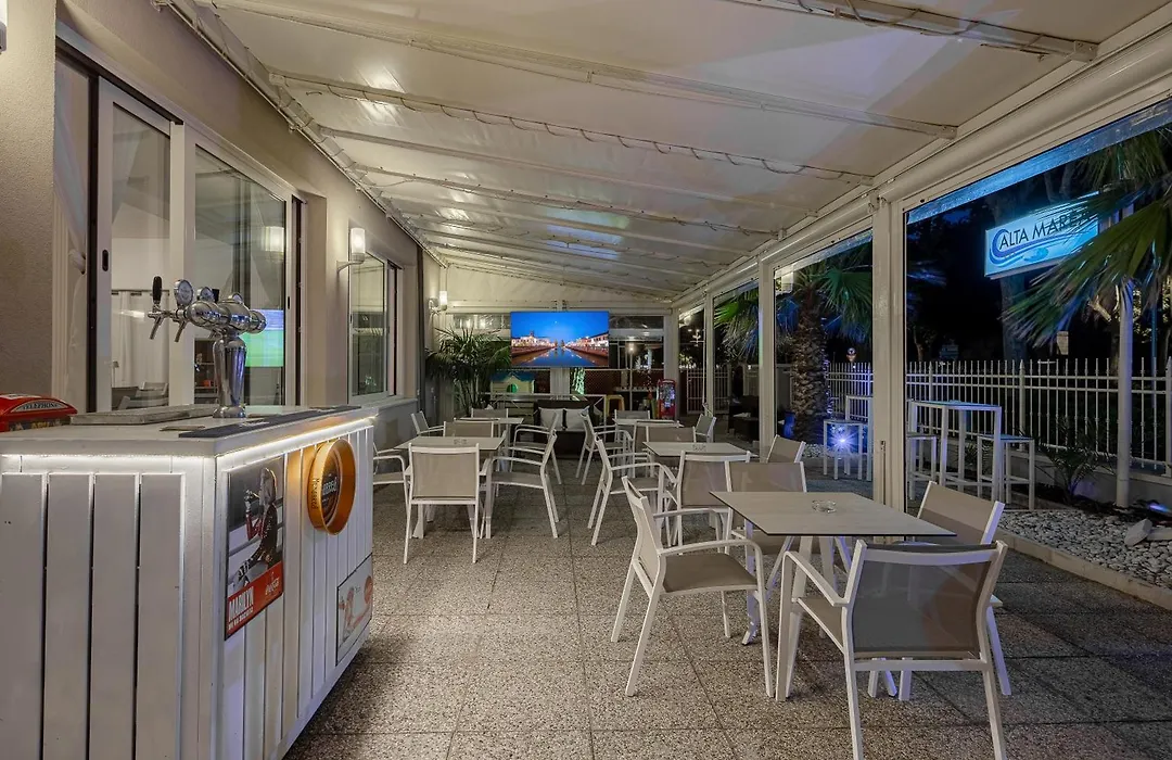 Hotel Altamarea Cesenatico-1