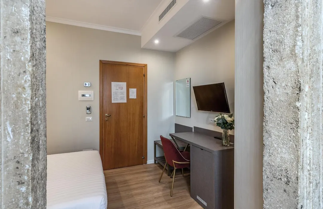 Flower Garden Hotel-1