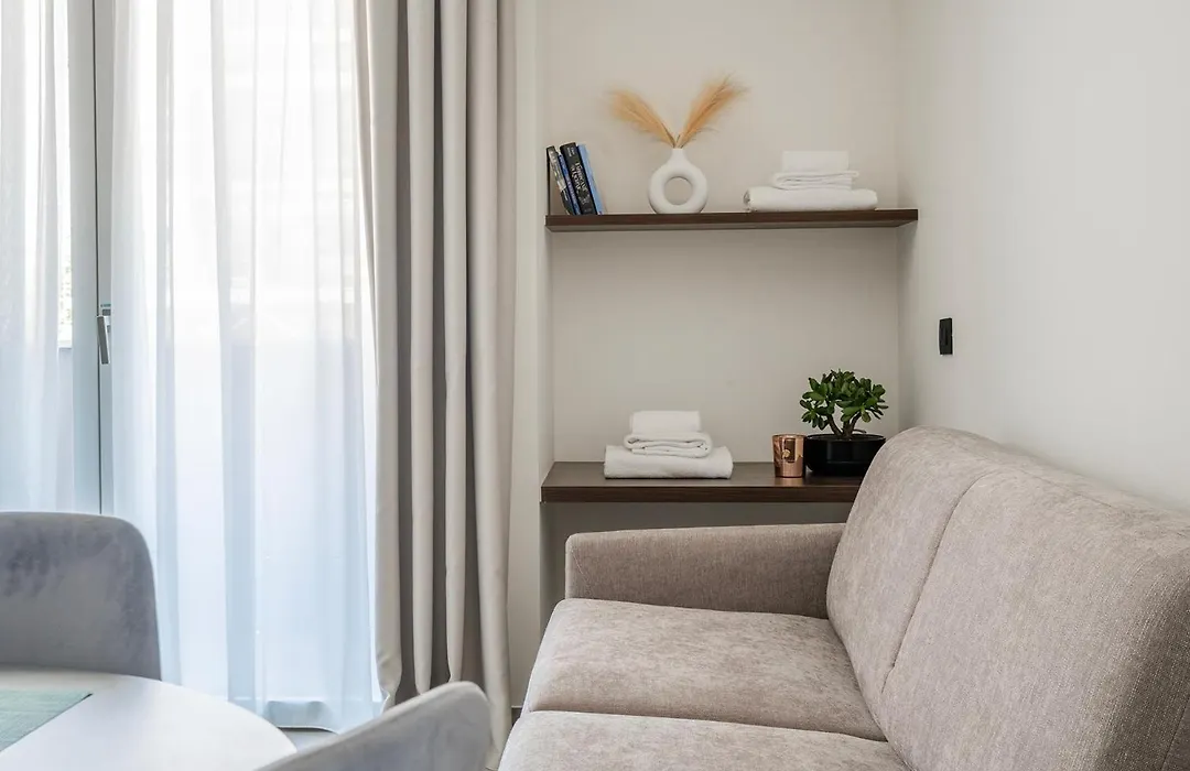 Residence Goldoni 6 Suite Apartment-1