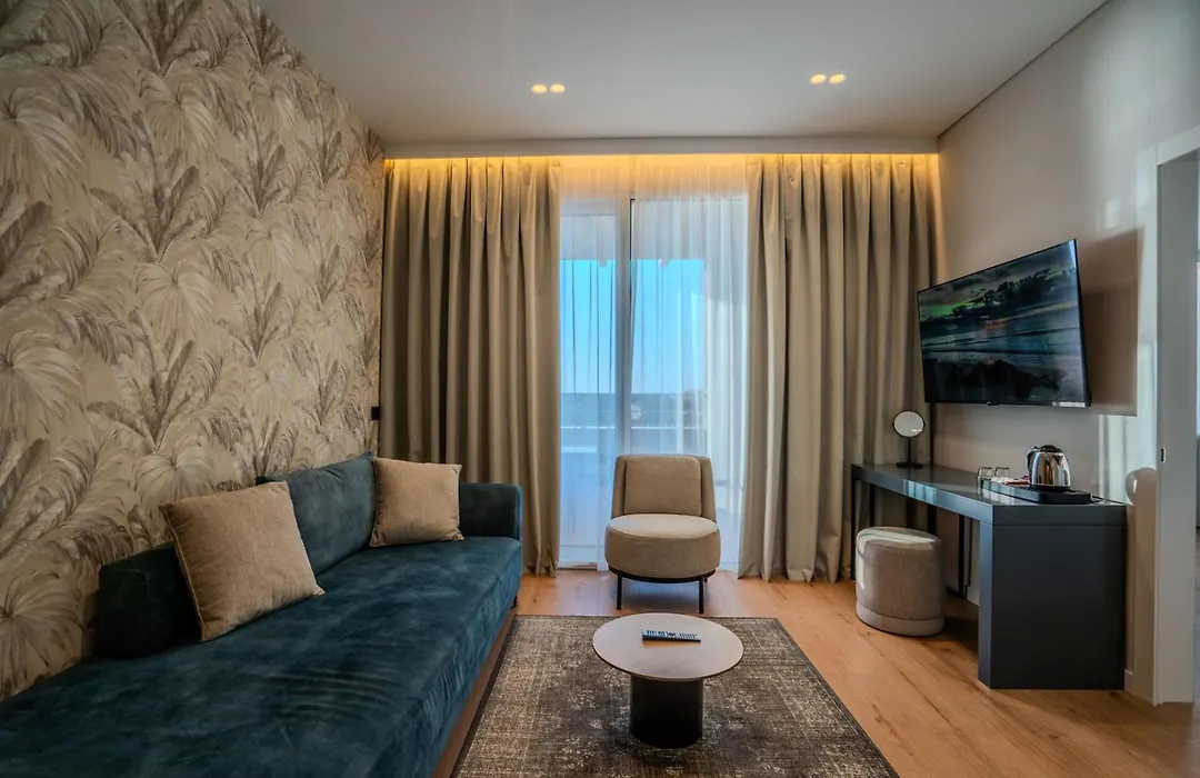 Hotel Majestic-1