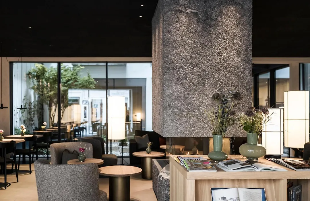 Eisenhut Boutique Hotel-1