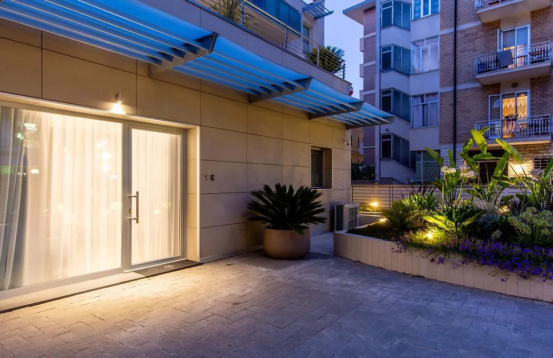 Marina Suite Apartments-1