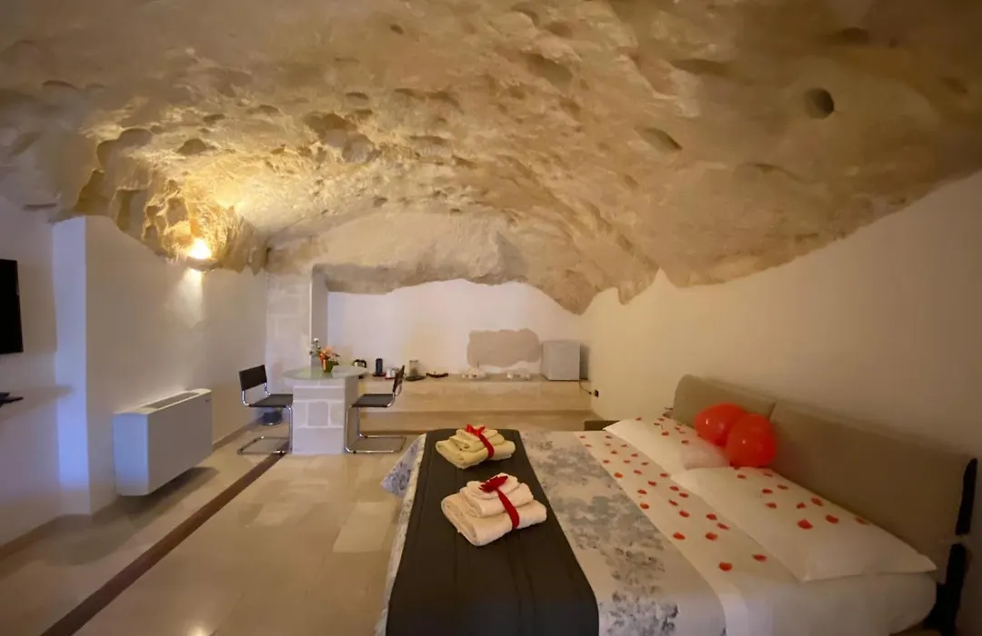 Alla dimora di Chiara Suite&Rooms-1