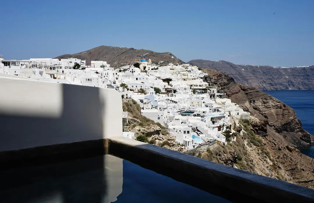 Andronis Luxury Suites - Preferred Hotels & Resorts-1