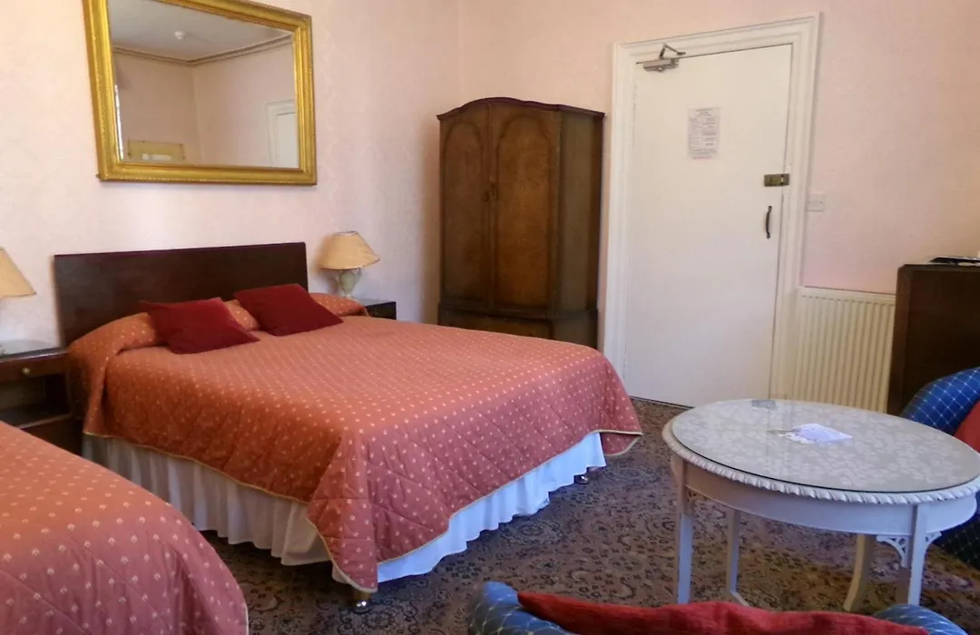 Averon Guest House-1