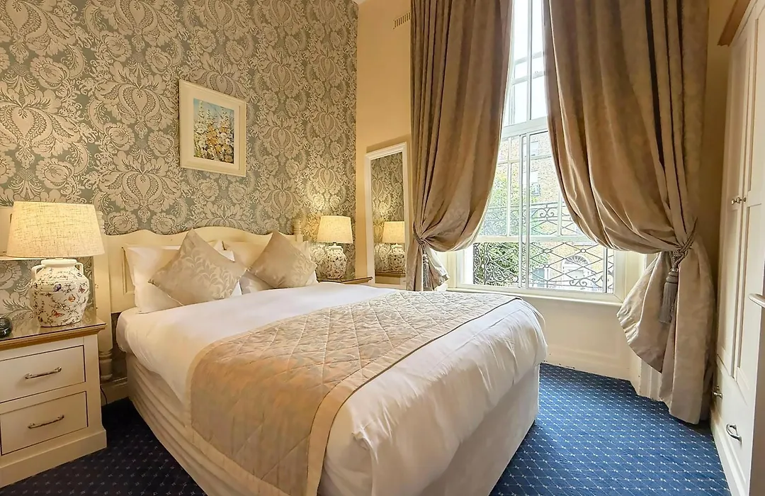 Baggot Court Townhouse-1