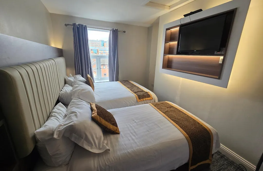 Double Bedroom Studios-1