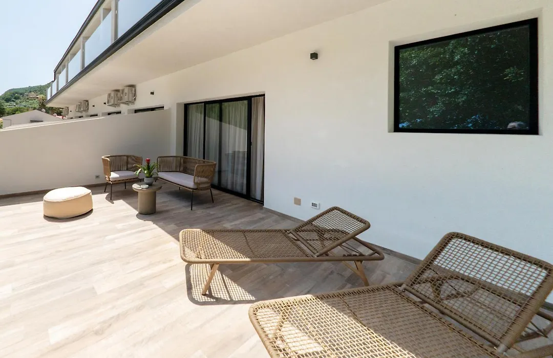 Al Pescatore Suites-1