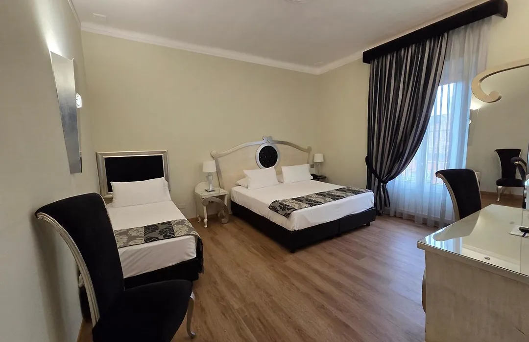 Zanhotel Tre Vecchi-1