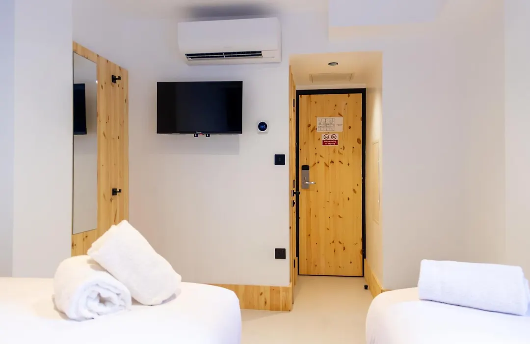 Easyhotel Paddington-1