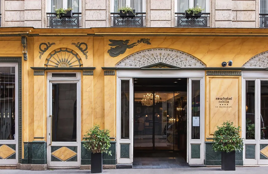 New Hotel Roblin-1