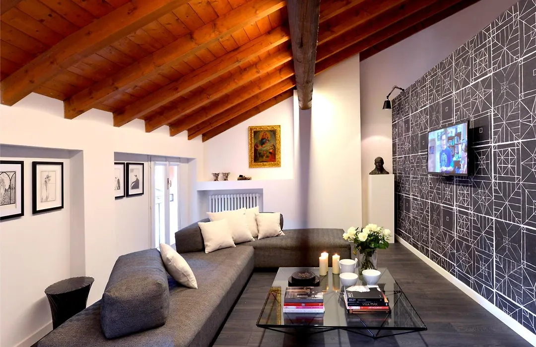 PHI HOTEL BOLOGNA Al Cappello Rosso-1