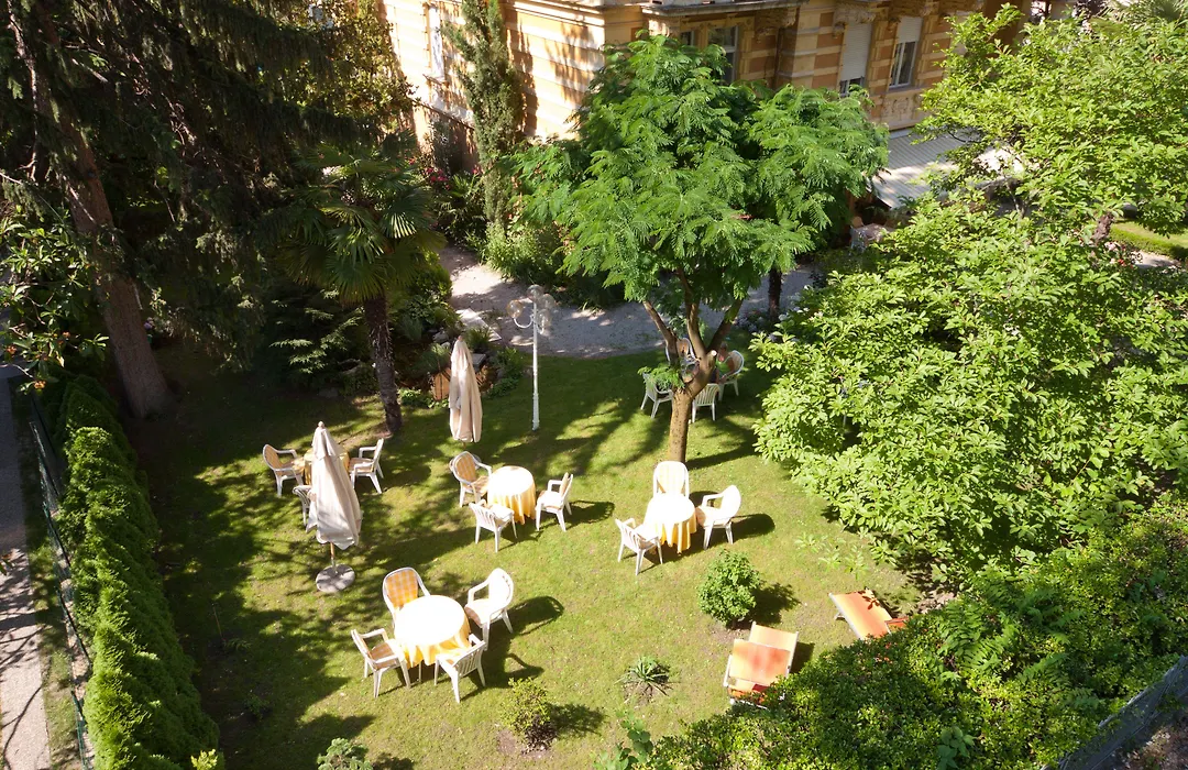 Hotel Villa Westend-1