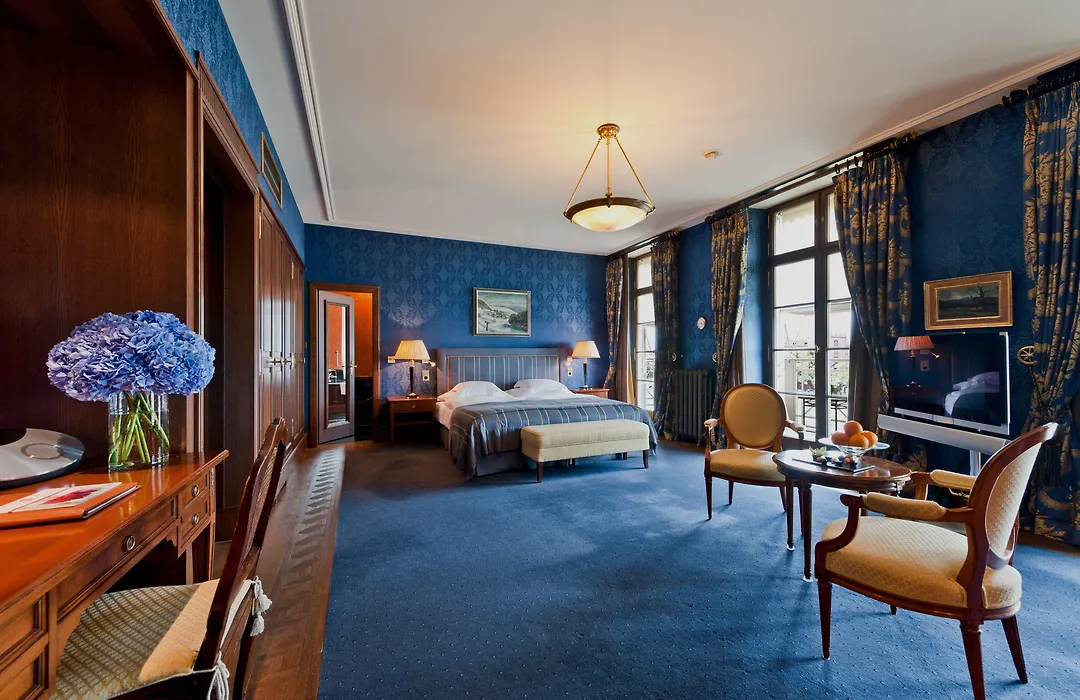 Grand Hotel Les Trois Rois-1