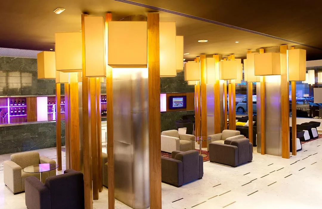 Aparthotel Atenea Barcelona-1